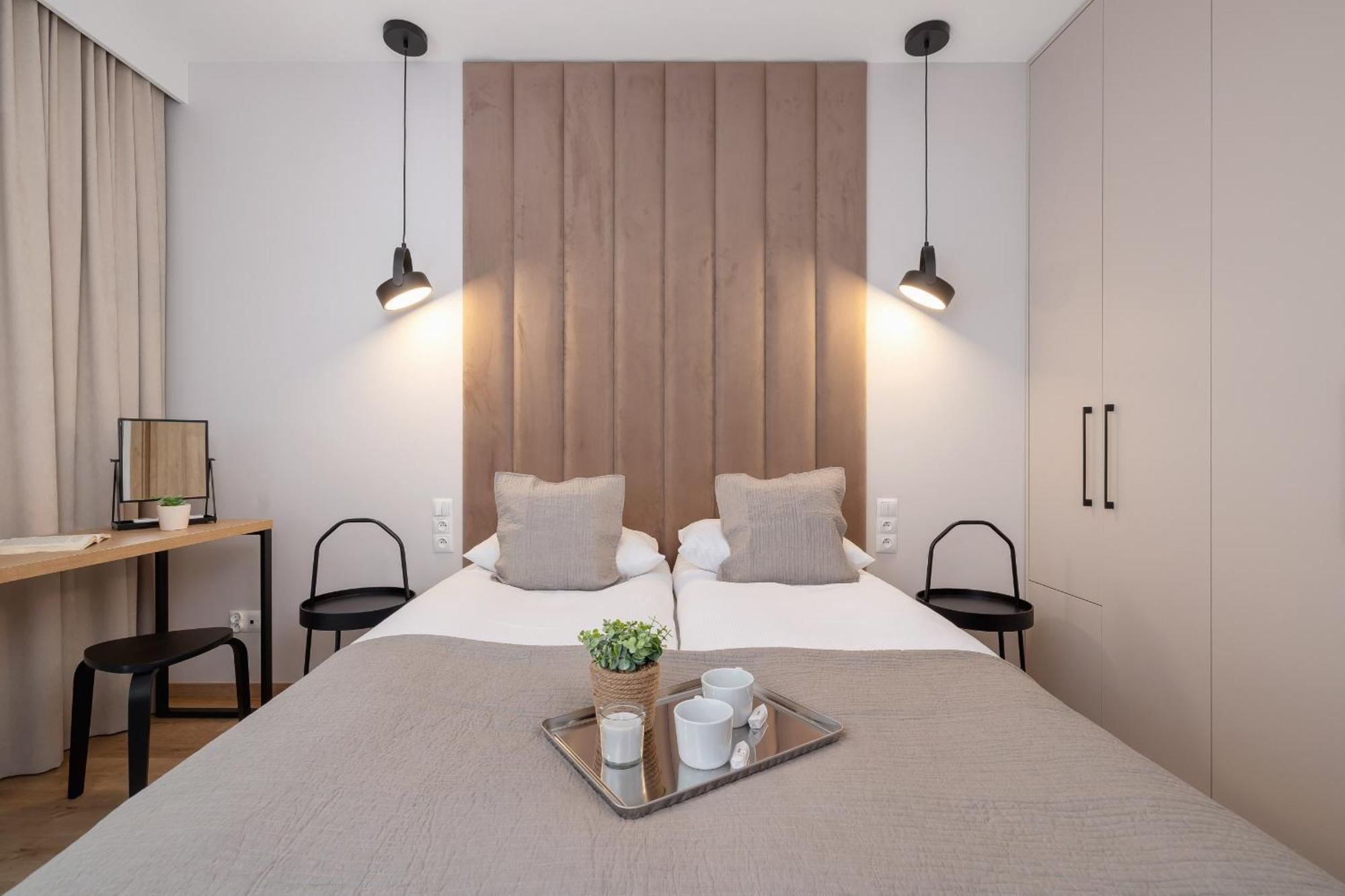 Bright Apartment In Krakow With Garden, Air Conditioning, Parking And Desk By Renters Prestige Buitenkant foto